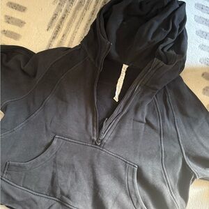 Black Lulu lemon cropped scuba hoodie